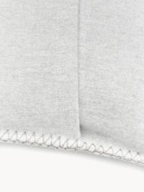 Weiche Fleece-Kissenhülle Sylt mit Hirschmotiv, 85 % Baumwolle, 8 % Viskose, 7 % Polyacryl

Fleece wird aus einem dicken Baumwollgewebe gefertigt und weist eine angeraute Oberfläche auf. Fleece-Kissenhüllen sind flauschig, weich sowie angenehm warm., Hellbeige, Nougat, B 50 x L 50 cm