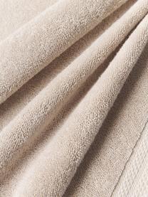 Sada ručníků z organické bavlny Premium, různé velikosti, 100 % organická bavlna, s certifikátem GOTS
Vysoká gramáž, 600 g/m²

Materiál použitý v tomto produktu byl testován na škodlivé látky a certifikován podle STANDARD 100 od OEKO-TEX®, IS025 189577, OETI., Světle béžová, 3dílná sada (ručník pro hosty, ručník a osuška)