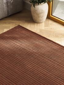 Tapis à poils longs moelleux tissé main Wes, 100 % polyester, certifié GRS, Terracotta, larg. 160 x long. 230 cm (taille M)