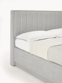 Letto boxspring con contenitore Livia, Materasso: nucleo a 5 zone di molle , Piedini: plastica, Tessuto grigio chiaro, Larg. 180 x Lung. 200 cm, grado di durezza H2