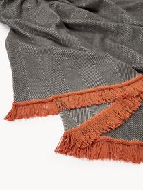 Copriletto con motivo a spina di pesce Agatha, 80% cotone, 20% acrilico, Grigio scuro, terracotta, Larg. 120 x Lung. 180 cm