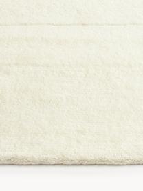 Tappeto in lana a pelo corto fatto a mano Gwyneth, 100% lana, certificato RWS.

Nel caso dei tappeti di lana, le fibre possono staccarsi nelle prime settimane di utilizzo, questo e la formazione di lanugine si riducono con l'uso quotidiano, Bianco latte, Larg. 160 x Lung. 230 cm (taglia M)