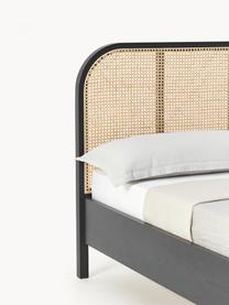 Houten bed Jones met hoofdeinde van Weens vlechtwerk, Frame: multiplex met essenhoutfi, Poten: massief essenhout, Zwart, B 140 x B 200 cm