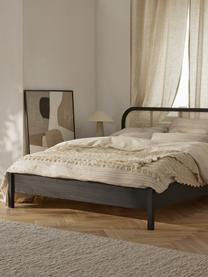 Cama de madera Jones, con cabecero, Estructura: madera contrachapada chap, Patas: madera de fresno maciza, Negro, An 140 x L 200 cm