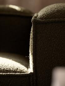Modulares Sofa Lennon (4-Sitzer) aus Bouclé, Bezug: Bouclé (100 % Polyester) , Gestell: Massives Kiefernholz, Spe, Füße: Kunststoff Dieses Produkt, Bouclé Olivgrün, B 327 x T 119 cm