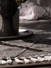 Handgewebter In- & Outdoor-Teppich Dakar mit Fransen und Hoch-Tief-Effekt, 100 % Polyethylen, Anthrazit, B 80 x L 150 cm (Größe XS)