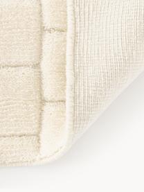 Ručně tkaný koberec s různou výškou povrchu Adley, 78 % vlna, 20 % bavlna, 2 % polyester

V prvních týdnech používání vlněných koberců se může objevit charakteristický jev uvolňování vláken, který po několika týdnech používání zmizí., Krémově bílá, Š 80 cm, D 150 cm (velikost XS)