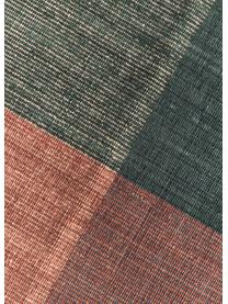 Károvaný vlněný koberec s třásněmi Bliss, 80 % vlna (certifikace RWS), 20 % bavlna

V prvních týdnech používání vlněných koberců se může objevit charakteristický jev uvolňování vláken, který po několika týdnech používání., Více barev, Š 160 cm, D 230 cm (velikost M)