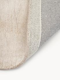 Tapis en viscose tissé main Jane, Beige clair, larg. 300 x long. 400 cm (taille L)