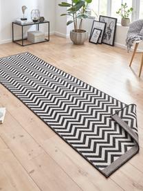 Omkeerbaar in- & outdoor loper Palma, met zigzag patroon, 100% polypropyleen, Zwart, wit, B 80 x L 250 cm