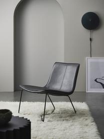 Kunstleren lounge fauteuil Barrel, Bekleding: 100% kunstleer, Frame: gecoat metaal, Kunstleer zwart, B 68 x D 64 cm