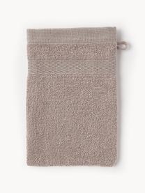 Guanti da bagno in cotone Camila 2 pz, 100% cotone
Qualità leggera, 400 g/m²

Il materiale utilizzato in questo prodotto è testato per le sostanze nocive e certificato secondo lo STANDARD 100 by OEKO-TEX®, 3883CIT, CITEVE., Malva, Guanti da bagno, Larg. 16 x Lung. 22 cm