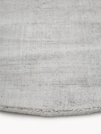 Tapis rond en viscose tissé main Jane, Gris clair, Ø 250 cm (taille XL)