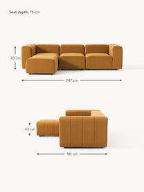 Modulares Samt-Sofa Lena (4-Sitzer) mit Hocker, Bezug: Samt (100 % Polyester) De, Gestell: Buchenholz, Spanplatte, H, Füße: Kunststoff, Samt Ocker, B 287 x T 181 cm