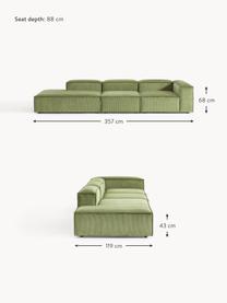 Chaise loungue XL componibile in velluto a coste Lennon, Rivestimento: velluto a coste (92% poli, Struttura: legno di pino massiccio, , Piedini: plastica I piedini si tro, Velluto a coste verde oliva, Larg. 357 x Prof. 119 cm, schienale a sinistra