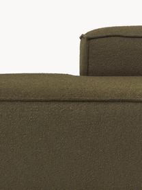 Chaise longue componibile XL in bouclé Lennon, Rivestimento: bouclé (100% poliestere) , Struttura: legno di pino massiccio, , Piedini: plastica Questo prodotto , Bouclé verde oliva, Larg. 357 x Prof. 119 cm, schienale a destra