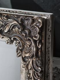 Vierkante barokke wandspiegel Fiennes met een zilveren houten lijst, Lijst: gelakt hout, Zilverkleurig, B 70 x H 103 cm