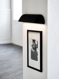 Design LED wandlamp voorkant, Lampenkap: gelakt staal, Diffuser: kunststof, Zwart, B 36 x H 7 cm