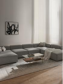 Divano ampio componibile in bouclé Lennon, Rivestimento: bouclé (100% poliestere) , Struttura: legno di pino massiccio, , Piedini: plastica Questo prodotto , Bouclé taupe, Larg. 418 x Prof. 269 cm, chaise longue a destra