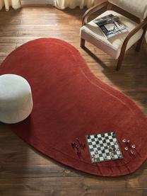 Ručně všívaný vlněný koberec v organickém tvaru Kadey, Terakotová, Š 120 cm, D 180 cm (velikost S)