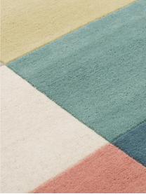 Tapis design laine multicolore Tetris, 100 % laine

Les tapis en laine peuvent perdre des fibres lors des premières semaines et des peluches peuvent se former, ce phénomène est naturel et diminue à mesure de votre usage et du temps, Multicolore, larg. 170 x long. 240 cm (taille M)