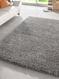 Flauschiger Hochflor-Teppich Venice in Grau, Flor: 100% Polypropylen, Grau, 80 x 150 cm