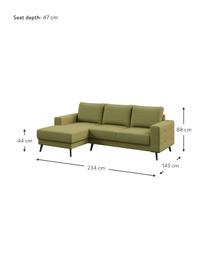 Divano angolare in tessuto verde oliva Fynn, Rivestimento: 100% poliestere con sensa, Struttura: legno duro, legno tenero,, Verde oliva, Larg. 234 x Prof. 145 cm