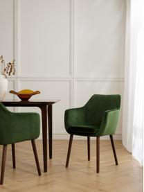 Sametová židle s područkami Nora, Tmavě zelená, tmavě mořené dubové dřevo, Š 58 cm, H 58 cm