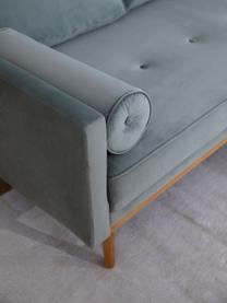 Samt-Ecksofa Saint (3-Sitzer) in Salbeibarben mit Eichenholz-Füßen, Bezug: Samt (Polyester) Der hoch, Gestell: Massives Eichenholz, Span, Samt Salbeifarben, B 243 x T 220 cm