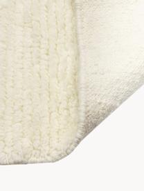 Alfombra artesanal de pelo largo Bayu, 84% lana, 16% algodón 

Las alfombras de lana se pueden aflojar durante las primeras semanas de uso, la pelusa se reduce con el uso diario., Blanco crema, An 80 x L 150 cm (Tamaño XS)