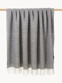 Coperta in lana con motivo a spina di pesce e frange Tirol-Mona, Grigio, Larg. 140 x Lung. 200 cm