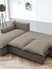 Divano letto angolare in tessuto taupe con contenitore Mona, Rivestimento: 100% poliestere idrorepel, Struttura: legno, truciolato, Piedini: plastica, Taupe, Larg. 230 x Prof. 170 cm