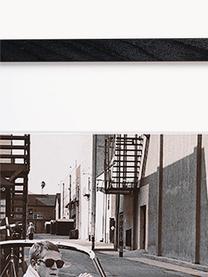 Gerahmte Fotografie Steve McQueen in his Jaguar, Rahmen: Buchenholz, Bild: Digitaldruck auf Papier, , Front: Acrylglas Dieses Produkt , Schwarz, Off White, B 43 x H 33 cm