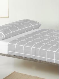 Sábana encimera Gael, Algodón
El algodón da una sensación agradable y suave en la piel, absorbe bien la humedad y es adecuado para personas alérgicas, Gris, blanco, Cama 90 cm (160 x 270 cm)