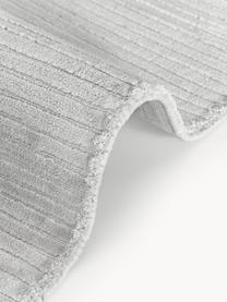 Flauschiger Hochflor-Läufer Wes mit Hoch-Tief-Struktur, handgewebt, 100 % Polyester, GRS-zertifiziert, Hellgrau, B 80 x L 200 cm