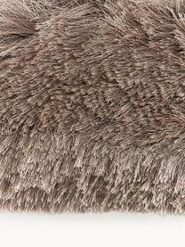 Tapis shaggy longs poils Jimmy, 100 % polyester, certifié GRS, Taupe, larg. 80 x long. 150 cm (taille XS)