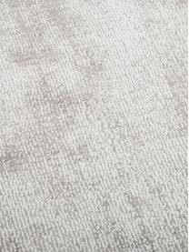 Ręcznie tkany chodnik z wiskozy Jane, Jasny szary, S 80 x D 200 cm