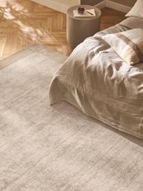 Laagpolig vloerkleed Kari, 100% polyester, GRS-gecertificeerd, Beige, B 80 x L 150 cm (maat XS)