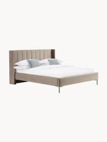 Gestoffeerd fluwelen bed Dusk, Bekleding: polyester fluweel Met 30., Frame: massief grenenhout en pla, Poten: gepoedercoat metaal Dit p, Fluweel taupe, B 180 x L 200 cm