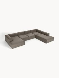 Divano ampio componibile in bouclé Lennon, Rivestimento: bouclé (100% poliestere) , Struttura: legno di pino massiccio, , Piedini: plastica Questo prodotto , Bouclé greige, Larg. 418 x Prof. 269 cm, chaise longue a sinistra