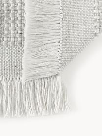 Flachgewebter Teppich Ryder mit Fransen, 100 % Polyester, GRS-zertifiziert, Hellgrau, Weiss, B 120 x L 180 cm (Grösse S)