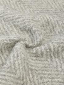 Coperta in lana grigia con frange Mathea, 60% lana, 25% acrilico, 15% nylon, Grigio, Lung. 170 x Larg. 120 cm