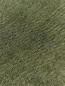 Alfombra redonda de pelo corto Kari, 100% poliéster con certificado GRS, Tonos verde oscuro, Ø 150 cm (Tamaño M)