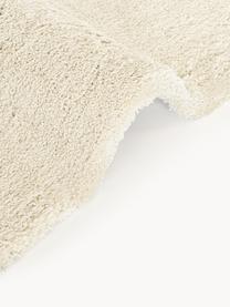 Pluizig hoogpolig vloerkleed Leighton, Bovenzijde: microvezels (100% polyest, Onderzijde: 70% polyester, 30% katoen, Crèmewit, B 80 x L 150 cm (maat XS)