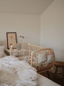 Handgefertigtes Beistell-Babybett Martha aus Rattan, höhenverstellbar, Beine: Metall, beschichtet, Füße: Mangoholz, Matratze: Kokoskern, Schafwolle, Ba, Beige, Off White, B 50 x L 80 cm