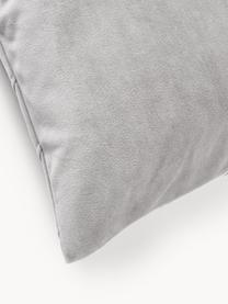 Housse de coussin en velours gris clair Leyla, Velours (100 % polyester)

Le matériau est certifié STANDARD 100 OEKO-TEX®, 21.HCN.72514, HOHENSTEIN HTTI, Gris clair, larg. 40 x long. 40 cm