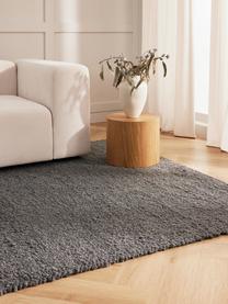 Tapis tissé main Leah, 88 % polyester, 12 % jute, certifié GRS, Gris foncé, larg. 120 x long. 180 cm (taille S)