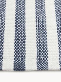 Ręcznie tkany dywan wewnętrzny/zewnętrzny Lyla, 100% poliester z certyfikatem GRS, Biały, ciemny niebieski, S 80 x D 150 cm (Rozmiar XS)