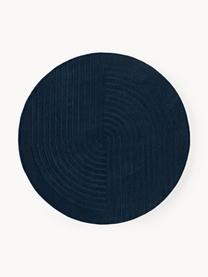 Tapis rond en laine tuftée main Mason, 100 % laine, certifiée RWS

Les tapis en laine peuvent perdre des fibres lors des premières semaines et des peluches peuvent se former, ce phénomène est naturel et diminue à mesure de votre usage et du temps, Bleu foncé, Ø 120 cm (taille S)