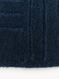 Tapis rond en laine tuftée main Mason, 100 % laine, certifiée RWS

Les tapis en laine peuvent perdre des fibres lors des premières semaines et des peluches peuvent se former, ce phénomène est naturel et diminue à mesure de votre usage et du temps, Bleu foncé, Ø 120 cm (taille S)